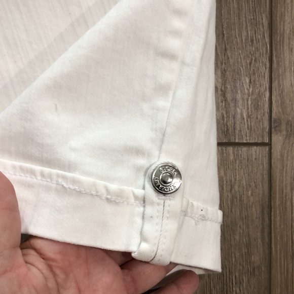 Like new! - GLORIA VANDERBILT All-Around Slimming Effect Skimmer Jeans - Picture 6 of 10